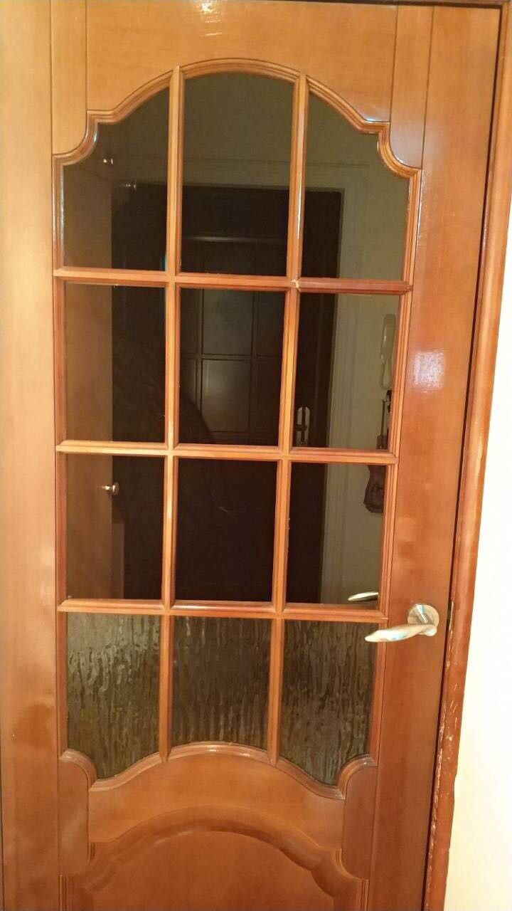 В дверь вместо стекла