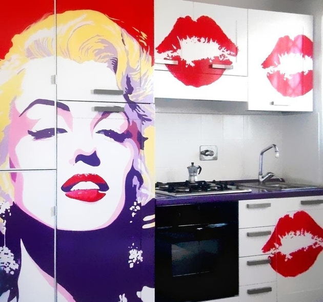 marilyn-monroe-kitchen-mural.jpg