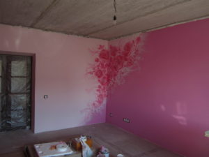 роспись стен глянцевой краской