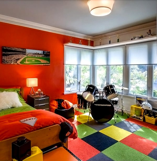 Bedroom for young SF Giants Fan