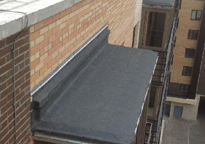 защитить балкон с внутренней и внешней сторон