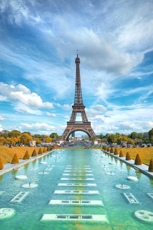 Eiffel tower, symmetrical front view from Trokadero on a bright day in Autumn royalty free stock photos