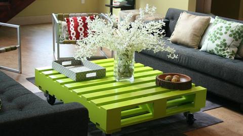 green pallet coffee table-wonderfuldiy