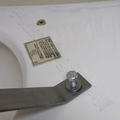 One-piece toilet seat installation - Step 4