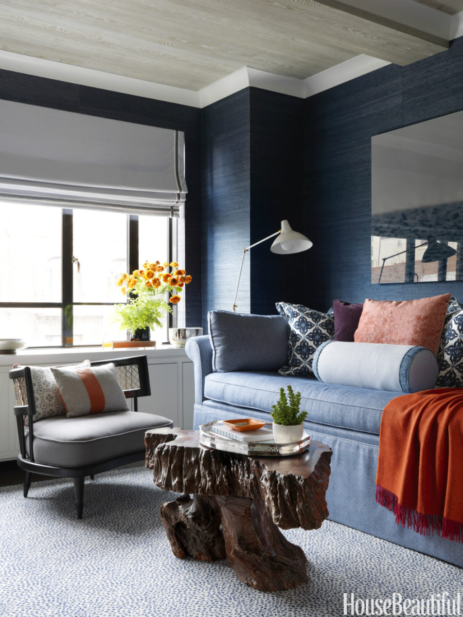 Fall accents in living room decor